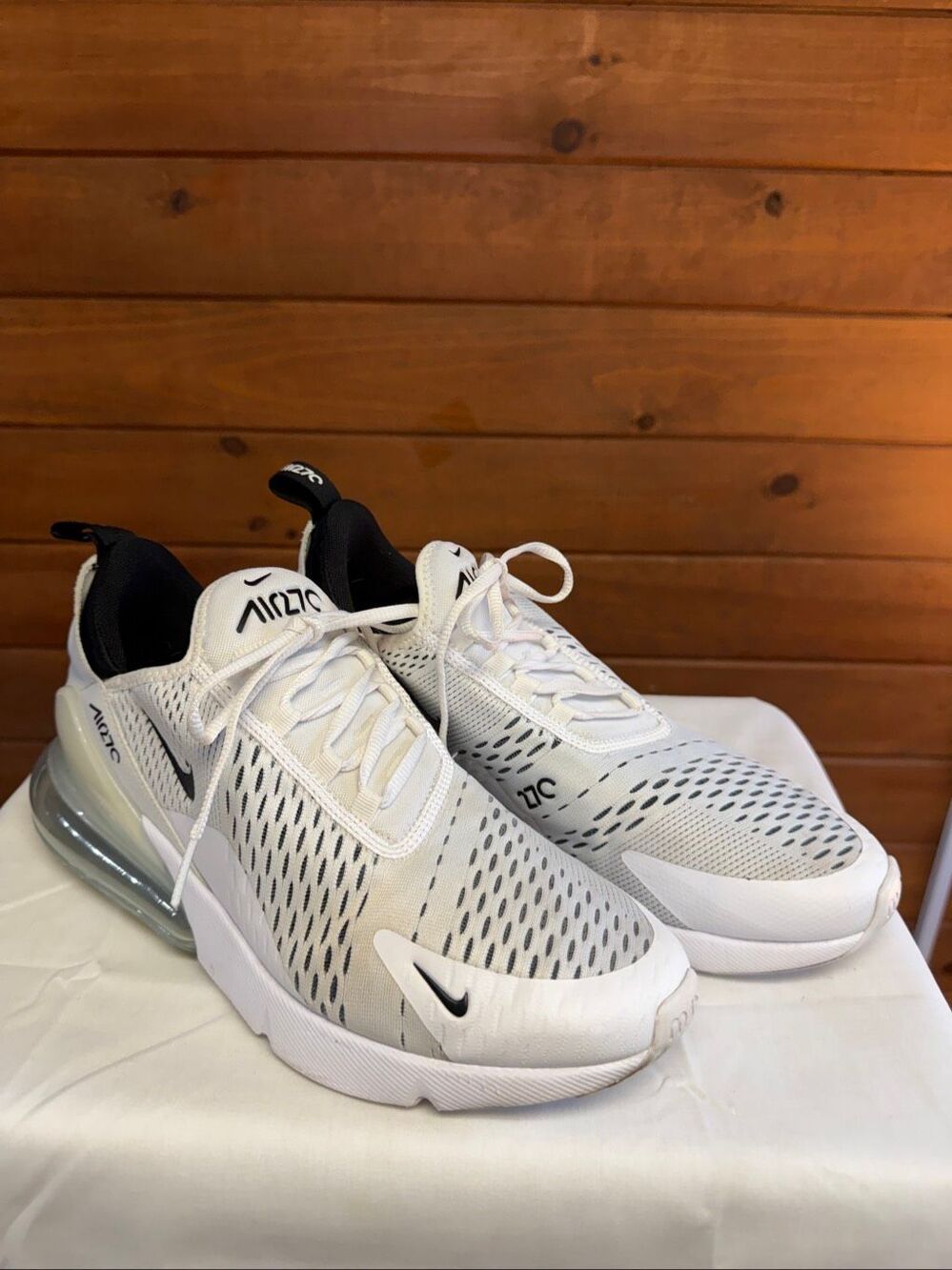 Nike Air Max 270 sneakers white/black, Sz 11 AH6789-100